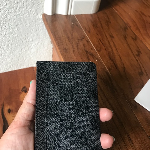 SOLD!!! Brand new LV cardholder graphite - Picture 4 of 6